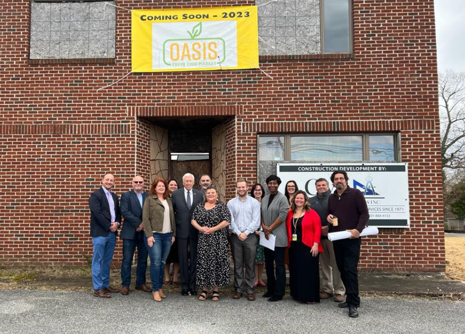 Congressman Hoyer Tours Oasis During Indian Head Visit