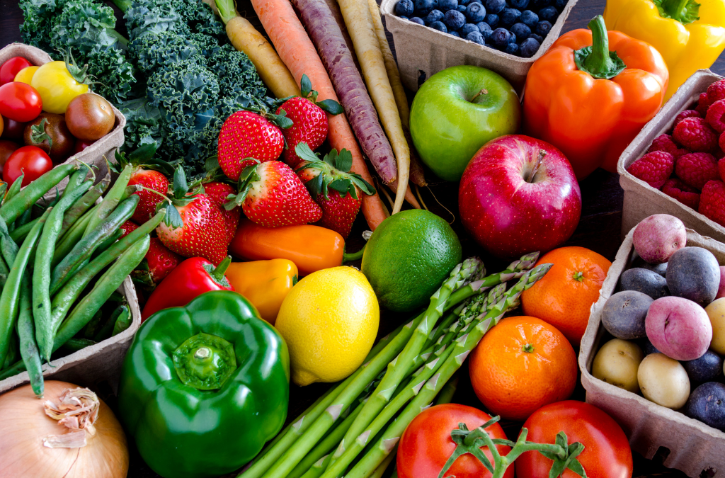 5 Easy Ways to Eat More Fruits and Vegetables This Summer